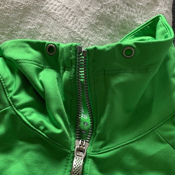 Gently Loved Adidas Green Track Jacket **Missing Collar Draw String** - Picture 11 of 11